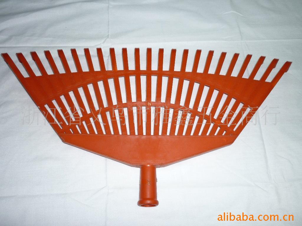 供应各种优质塑料草耙 草耙 耙头 耙子