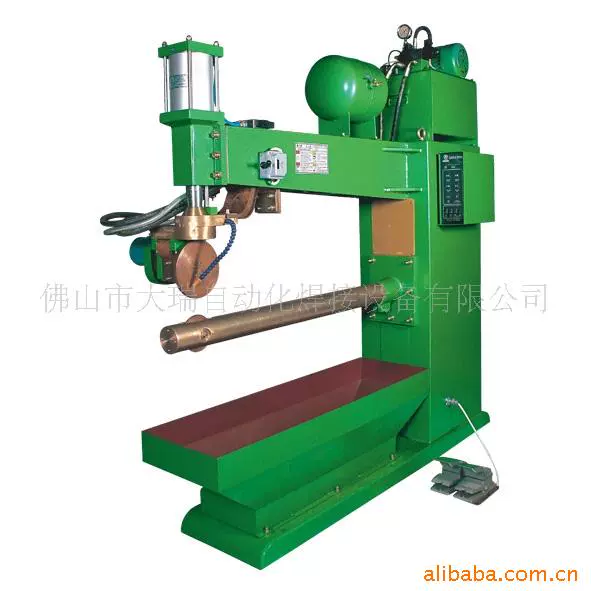 Поставка пневматических сварочных аппаратов (считывающих и горизонтальных) сварочных аппаратов для профилизации соединений пневматического топливного бака.