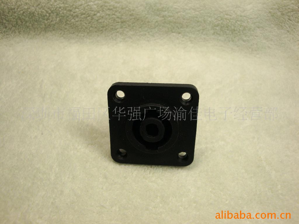 音箱音响专业专用插座 大方座 4芯音箱插座 电源插座