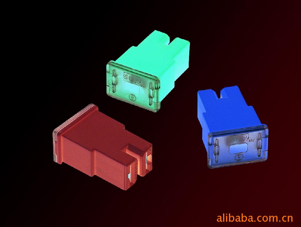 1连接式车用保险丝