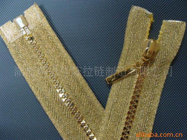 厂家供应树脂拉链  金色树脂拉链 服装箱包拉链 家纺抱枕拉链批发