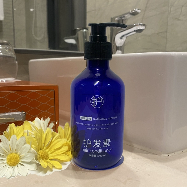 Blue conditioner, bottle, 300 ml