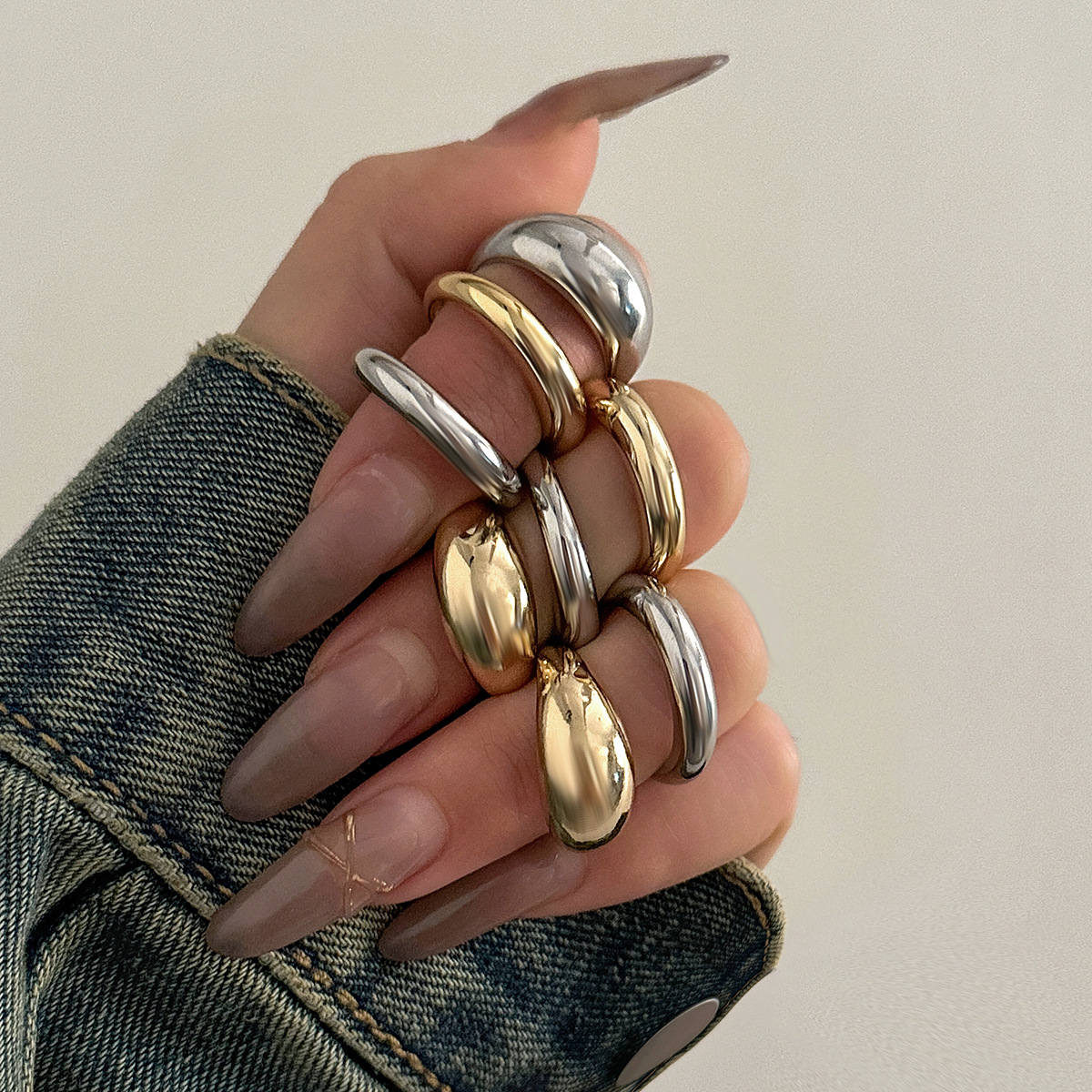 ins Trendy Rings for Women, Niche Design, Fashionable, Unique, Light Luxury, High-End Geometric Curved Ring Set Combination