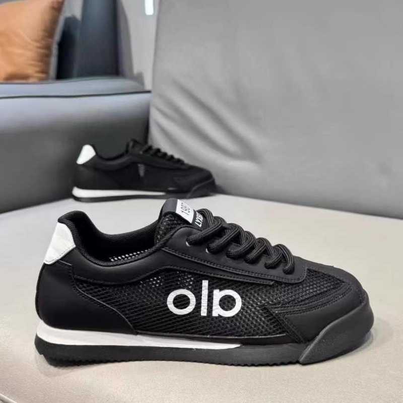 2025 New Breathable Mesh Soft-Soled Versatile Fashionable Sneakers with Height-Increasing Thick Soles and High Aesthetic Appeal Dad Shoes