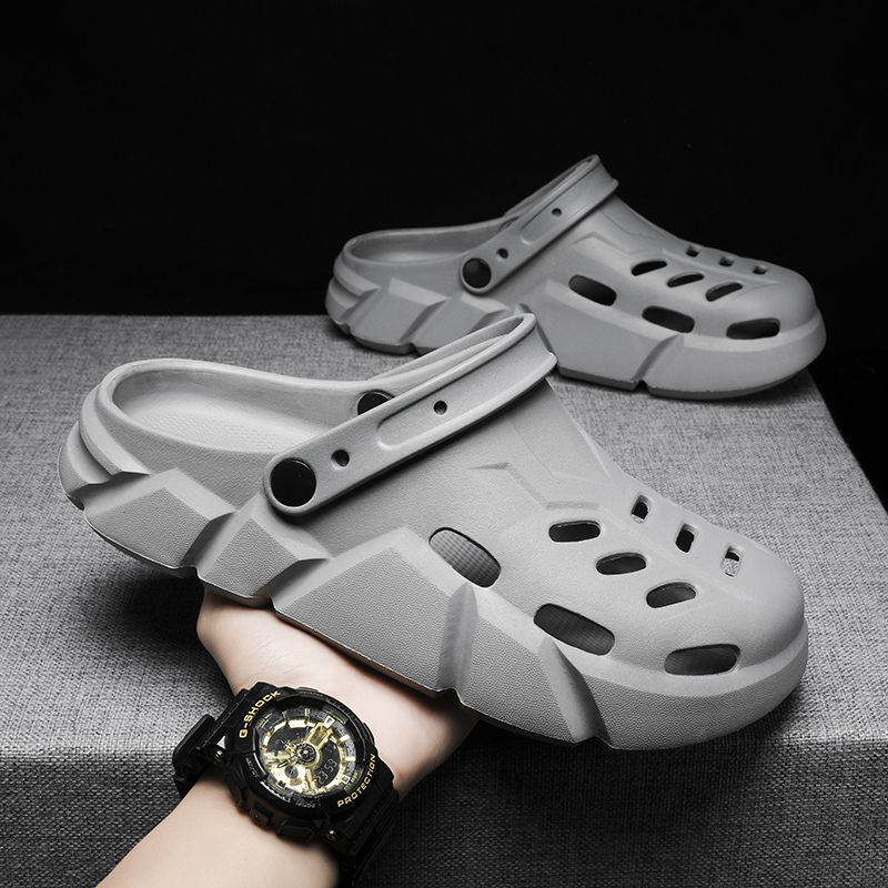Men's Summer Outdoor Sports Non-Slip Wear-Resistant Clogs Men's Casual Sandals soft sole Closed-Toe Slippers