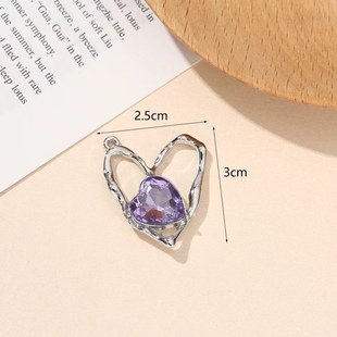 Light extravagant love heart ear studs female niche design earrings 2023 new pendant accessories trendy sweet cool hot girl ear