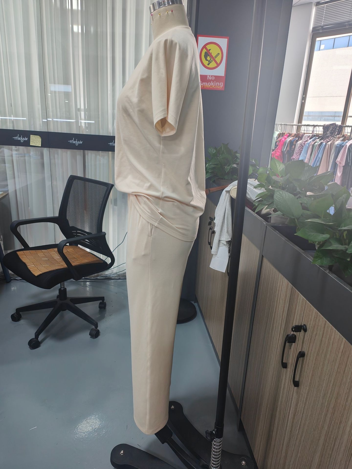 Damen Kleider Set Mit Kurzarm Oberteil Und Weiter Stoffhose_voghion.com