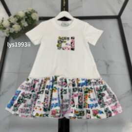2026女童连衣裙花色化纤类混纺其他品牌有吊牌