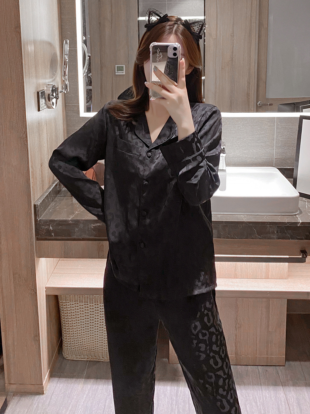 Damen Pyjama Set Aus Seide Mit Langen Ärmeln Als Homewear_voghion.com