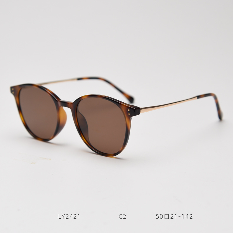 Retro Round Polarized Sunglasses 2421 Fashionable TR90 Light Tortoiseshell Unisex Men's And Women's Sunglasses For Instagram Style_voghion.com