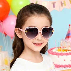 愛らしい子供用サングラス 2025年新作 女の子 男の子 赤ちゃん 可愛い 韓国風 ins風 サングラス おしゃれ 流行