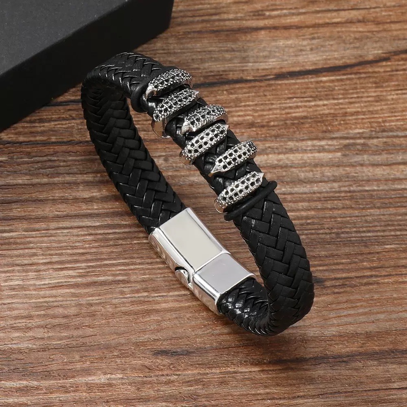 European and American Fashion Trend Alloy Claw Magnetic Clasp Charm Bracelet Retro Leather Woven Leather Bracelet Punk Style