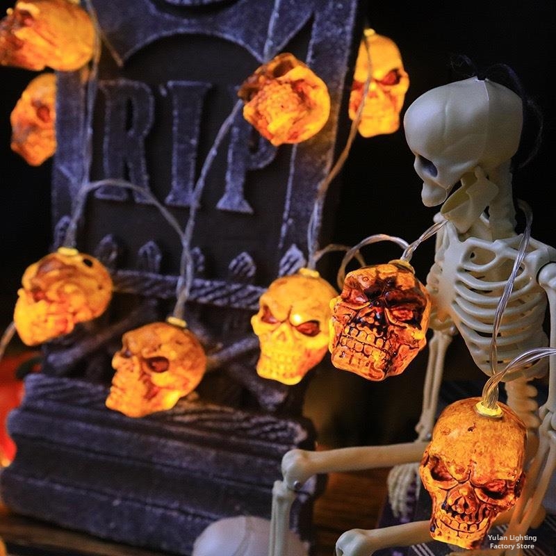 Luci a stringa LED di Halloween con fantasmi, zucche e teschi, decorazioni per feste in cortile, bestseller dell'e-commerce._voghion.com