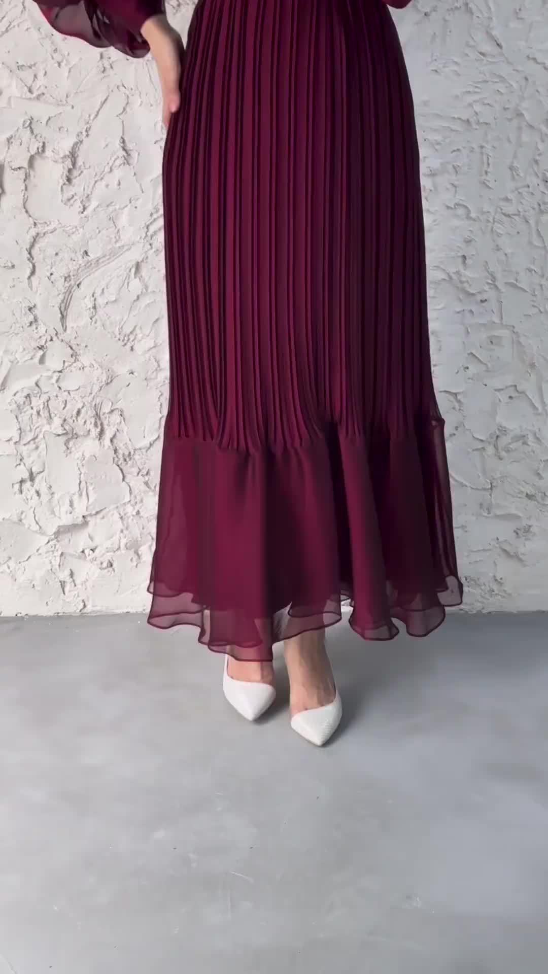 Elegant Women's Long Knit Dress With Pleated Hemline Round Neck & Long Sleeves For Office & Casual Wear (Wine Red, Black, Navy, Cream, Dark Green)_ecoleips.com