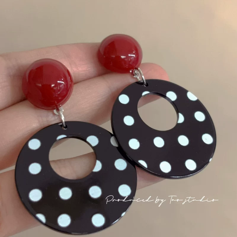 Retro красные серьги, клипсы, высококачественный стиль, без пирсинга