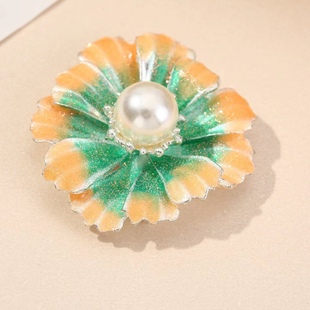 Hot sale fashion new alloy pearl flower brooch drop oil plant brooch pin clothing accessories