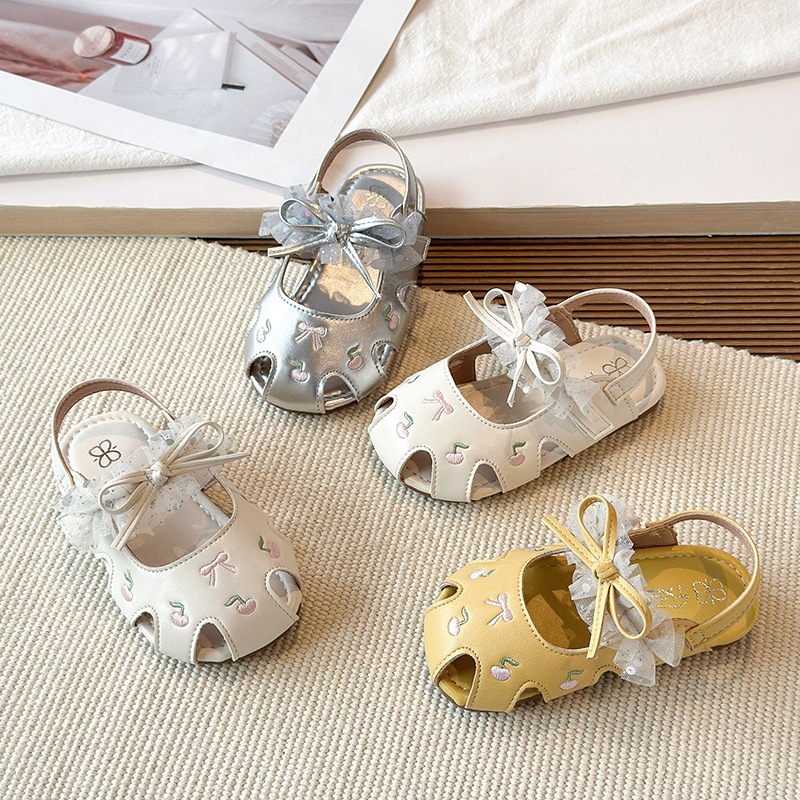 Girls Embroidered Cherry Open Toe Sandals Cute Princess Shoes With Bow Flat Heel Versatile Summer Style_voghion.com