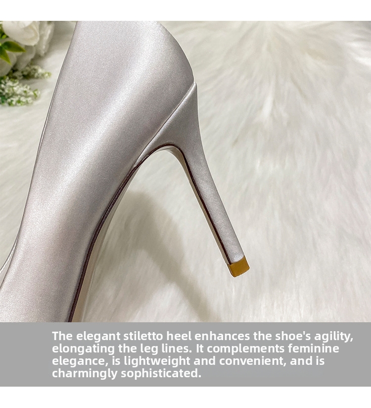 Champagnefärgade high heels med kristallspänne bröllopsskor_voghion.com
