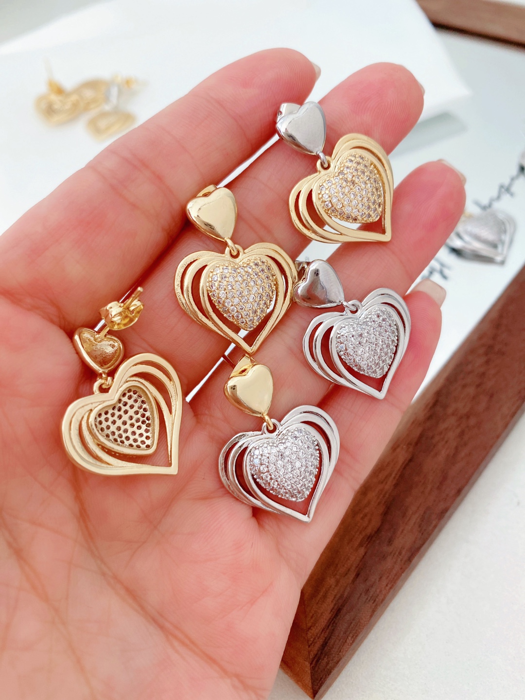 Casual, Daily, Date Occasion 1 Pair Sweet Heart Shape Mixed Metal Plating Inlay Copper Zircon 18K Gold Plated Drop Earrings
