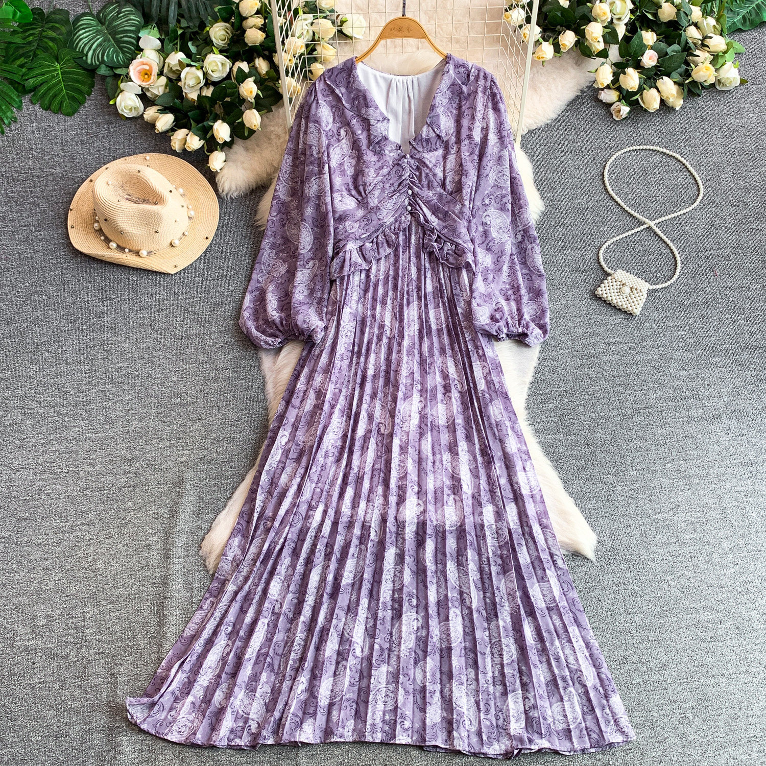 Women's French Style Elegant V Neck Dress Summer Slimming Flattering Lantern Sleeve Pleated Hem_ecoleips.com