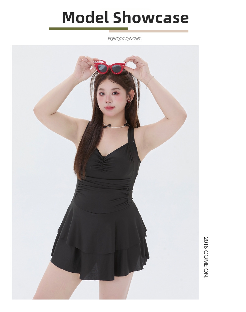Bañador de mujer una pieza con escote halter y control de abdomen_voghion.com