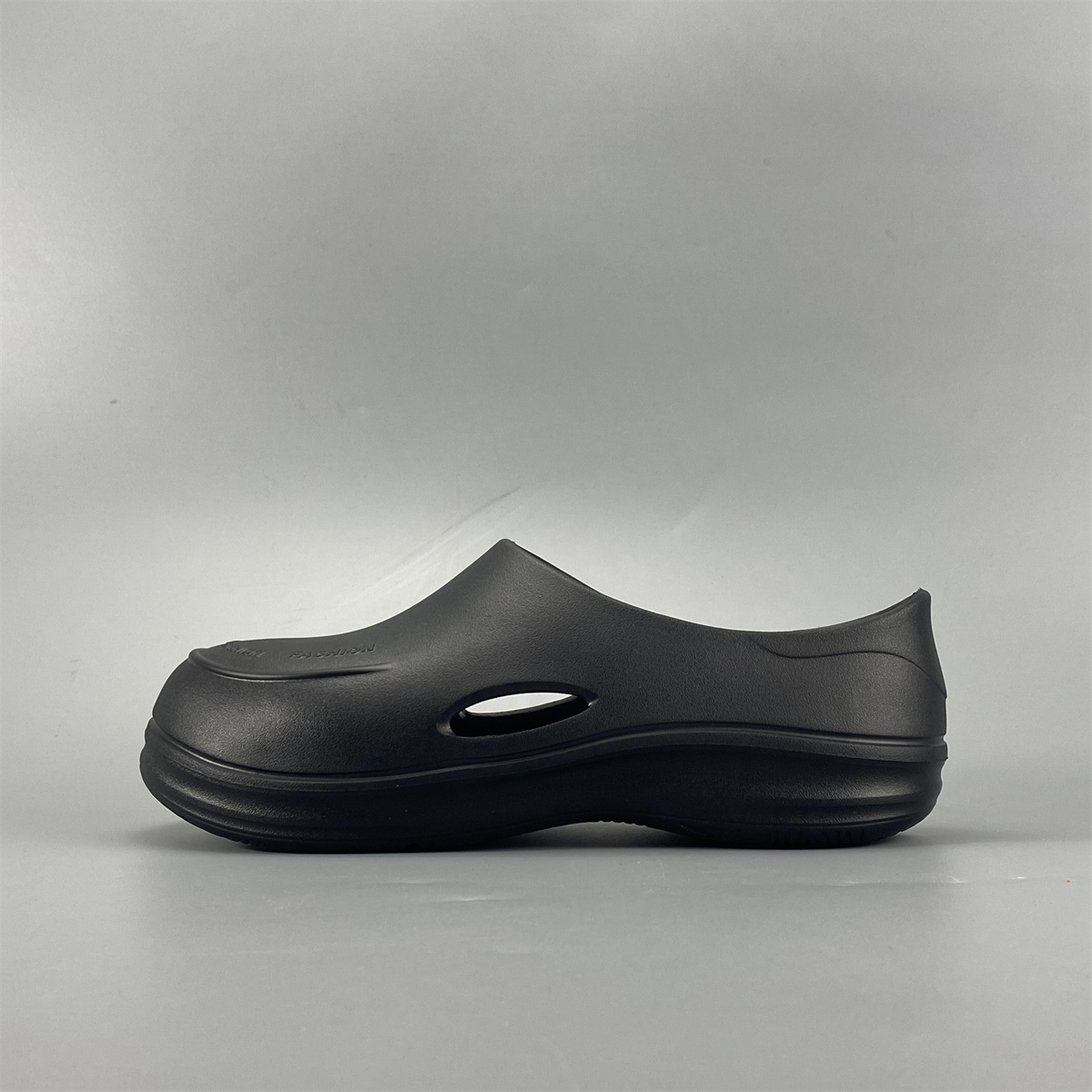 Foreign Trade Bargain Men's and Women's Closed-Toe Slippers Eva soft sole Lightweight, Odor-Resistant, Non-Slip Indoor/Outdoor Dual-Use Chef Shoes