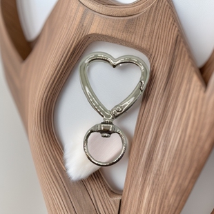 in stock Hanging Polished Zinc Alloy Peach Heart Spring Ring Luggage Accessories Rotating Heart-shaped Keychain Hardware Accessories