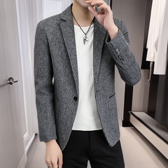 秋冬の新型ストライプのスーツとカジュアルな結婚新郎のスーツ