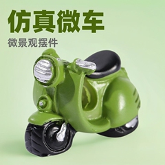 ミニチュア風景用ミニバイク置物、赤い三輪車、ミニチュア風景用漫画置物、家庭用装飾品