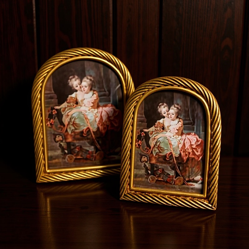 Light Luxury Wall-Mounted Picture Frame Photo Wall Decoration Living Room Ornaments Bedside Sofa Bedroom Hanging Painting French-Style Frame Arch-Shaped