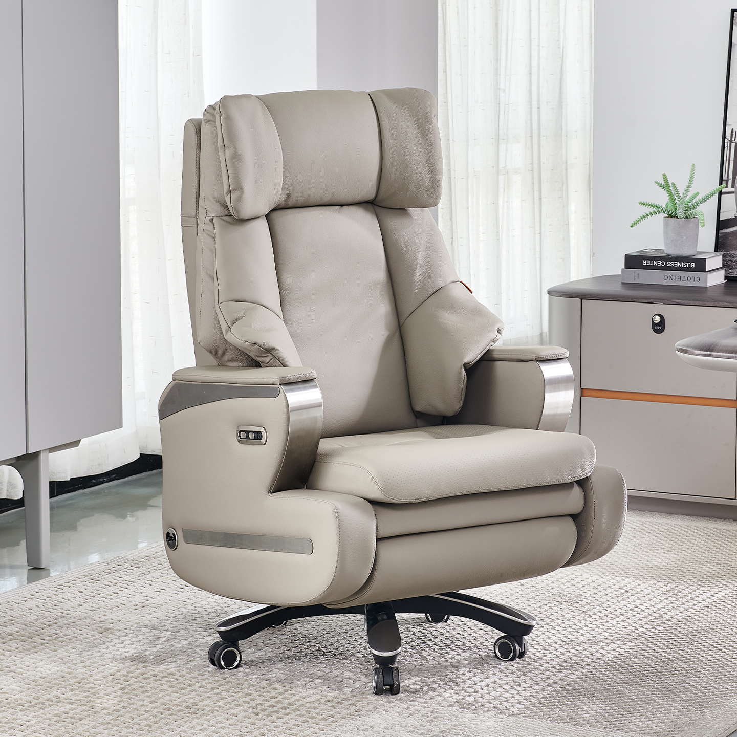 Smart Shoulder and Neck Rolling Massage Electric Leather Boss Chair Reclining Ceo Business Office Computer Chair Ventilation and Heating
