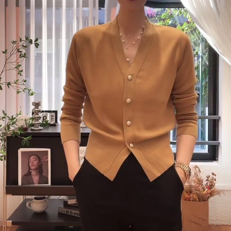 Solid Color V-Neck Knitted Cardigan Thin Sweater for Women 2025 Spring New Style Loose Simple Versatile Chic Early Autumn Jacket