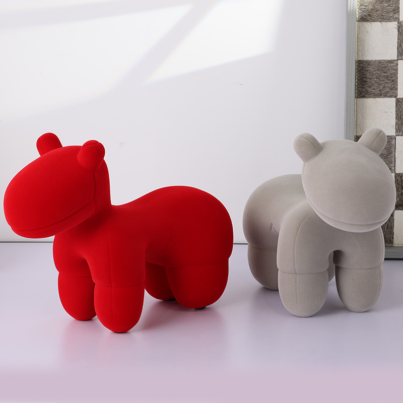 Nordic Creative Pony Chair Decorative Ornaments, Fashionable and Childlike Cartoon Children's Seats, Toys, Leisure Stools, Art Pieces