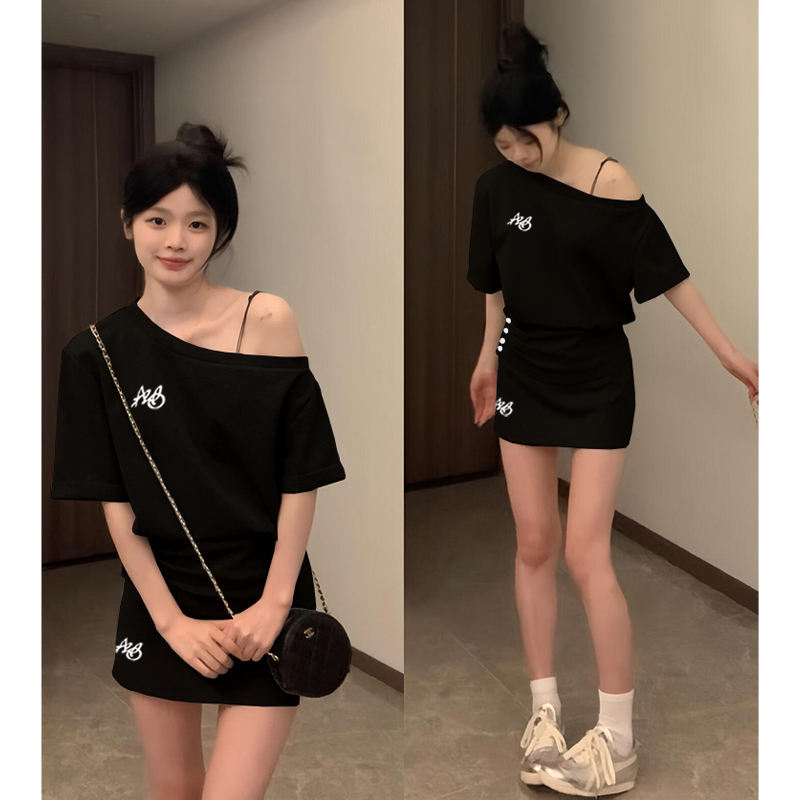 Korean Style Age-Reducing Slanted Shoulder Sports Suit for Women in Summer, Loose and Slimming, Fashionable Short-Sleeved Skirt, Casual Two-Piece Set