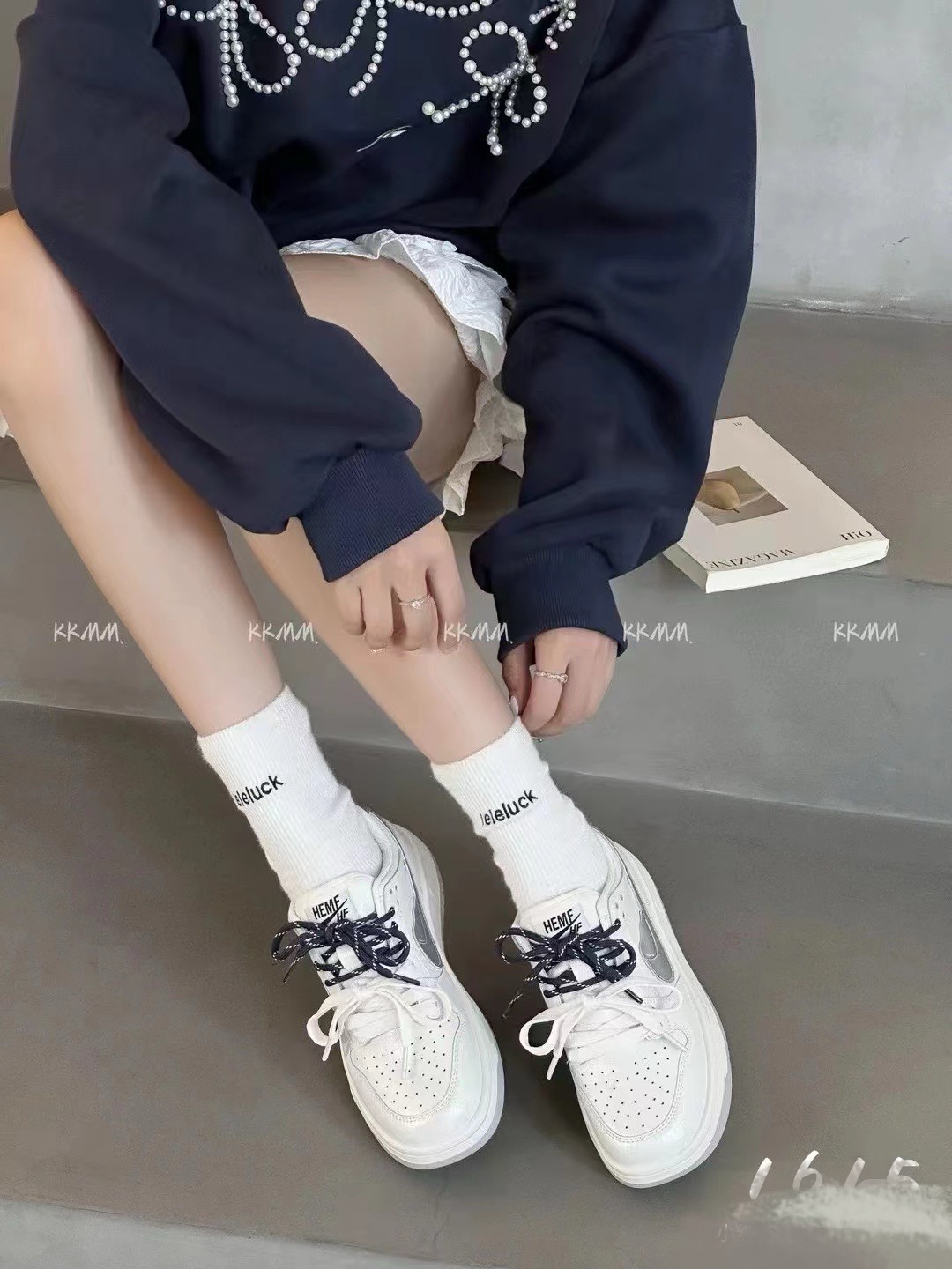 2025 Spring New Popular High-End Comfortable Thick-Soled White Sneakers For Women, Height-Increasing Platform Versatile_voghion.com