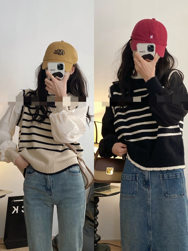 Sunwear Wool Blend Striped Sleeve Sweater College Style Fake Two-Piece Wide Sleeve Top Cream Sweater