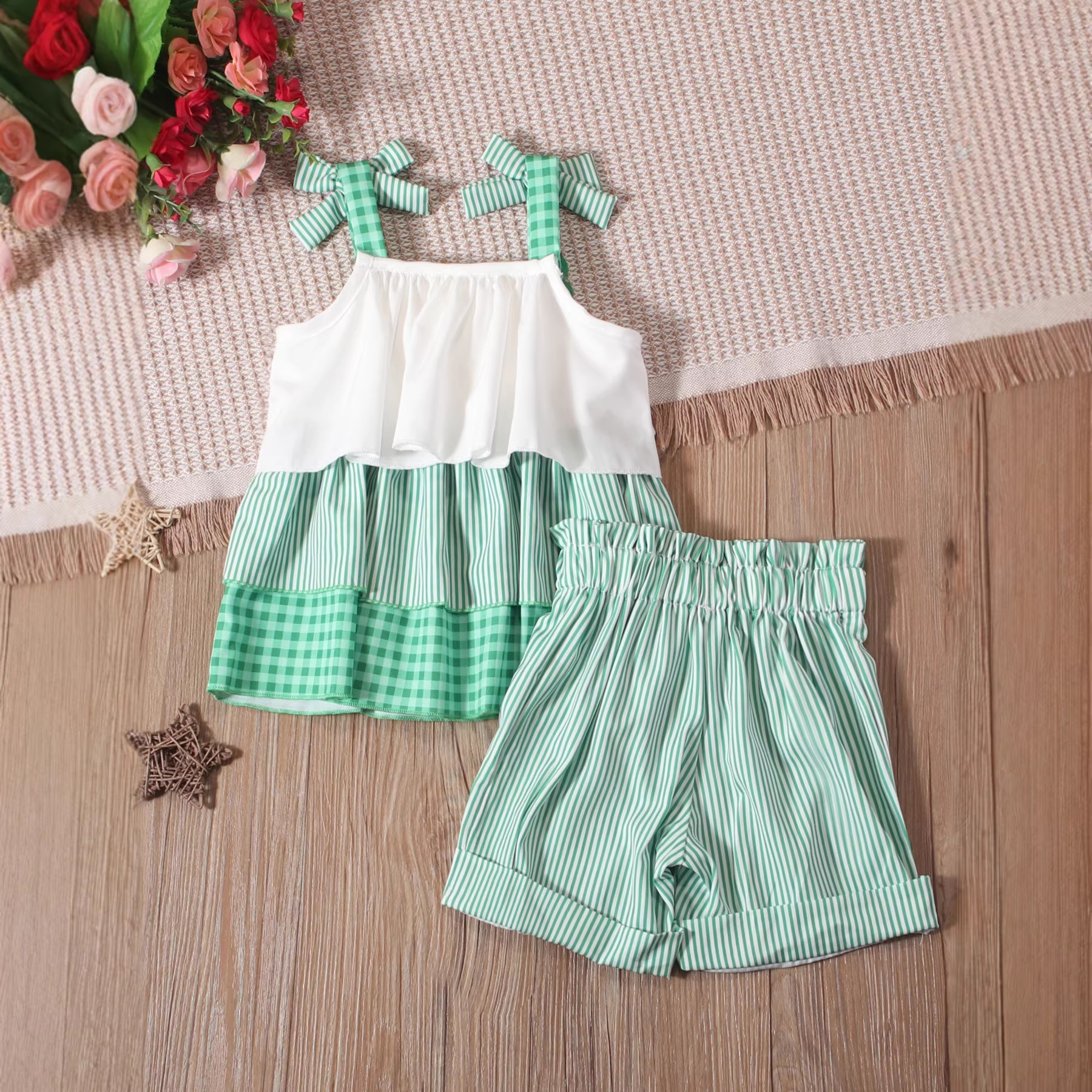 Zweiteiliges Sommer-Set für Mädchen im St. Patrick's Day-Stil: Babydoll-Kleid mit Trägertop und Shorts, europäisch-amerikanischer Stil, Kleinkinderkleidung (3-7 Jahre)_voghion.com