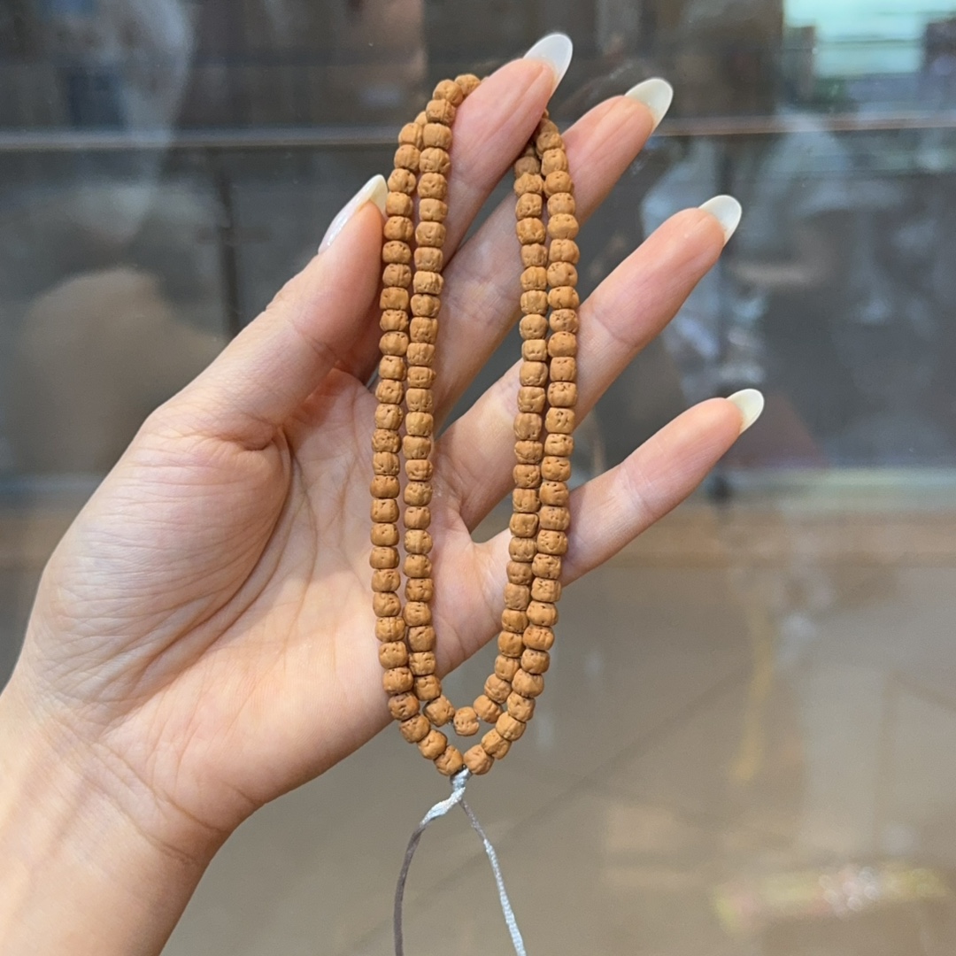 Xizang-style Buddha hand small diamond-shaped beads, semi-finished accessories for handmade DIY bracelets, necklaces, and other fashion accessories