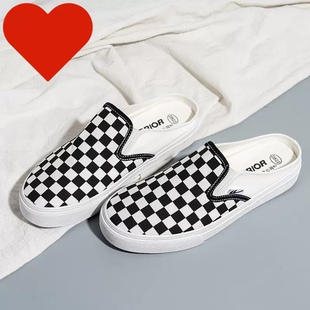�¿�ŮЬ���з���Ь�ļ�͸��һ�_�ő���Ь�ڰ���P��Ь��H���eЬ