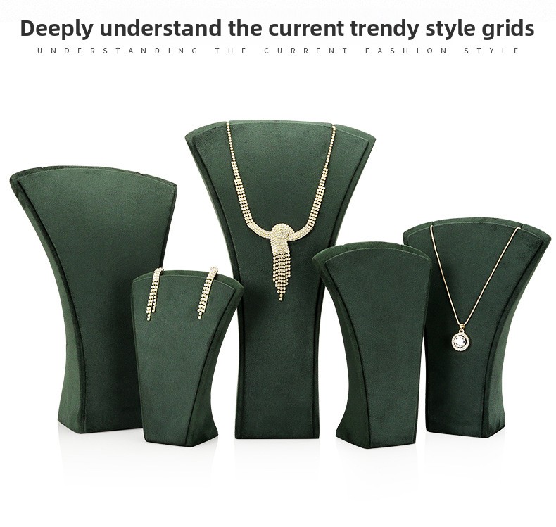 A044- (17-21) green velvet scalloped leather necklace - (xuyue) details page _