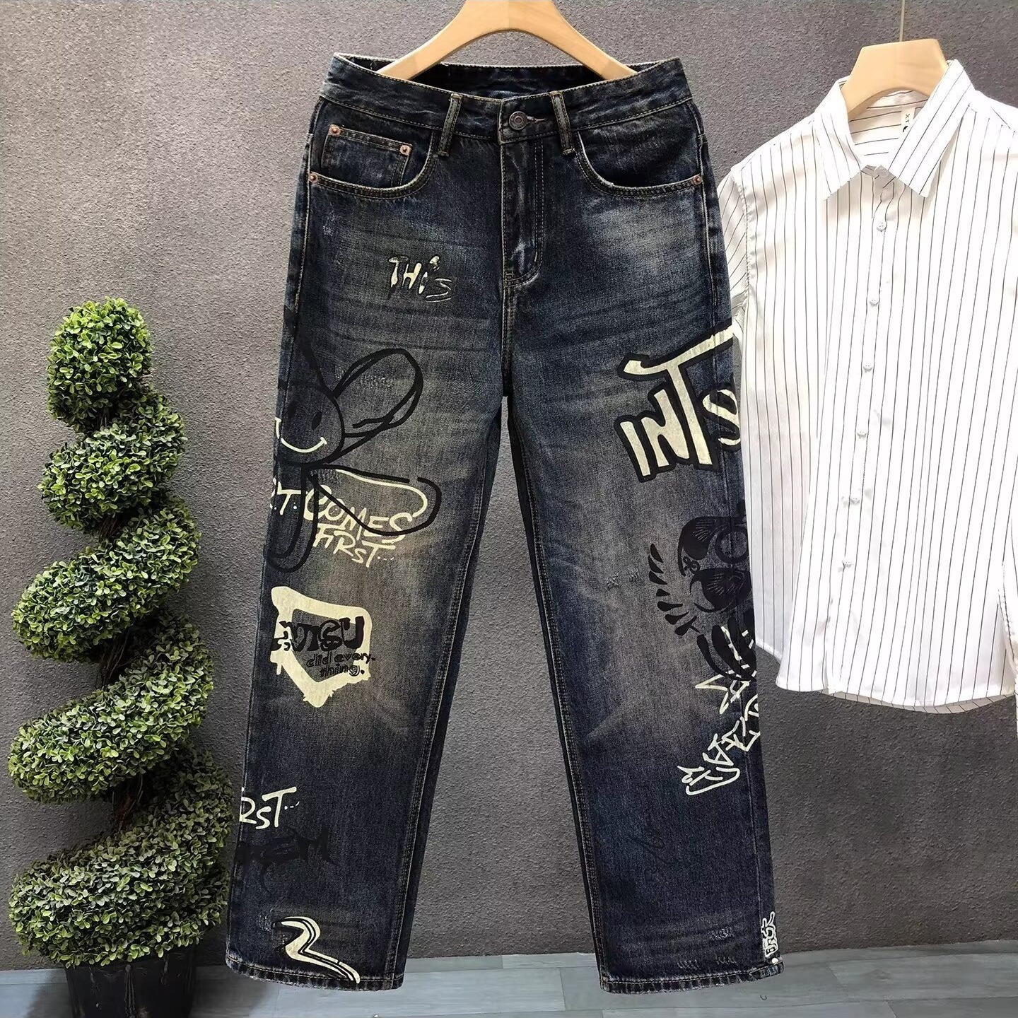 New Hip Hop Unique Graffiti Street Dance Trendy Fashionable Skateboard For Men High Street Instagram Worthy_mkmklike.com