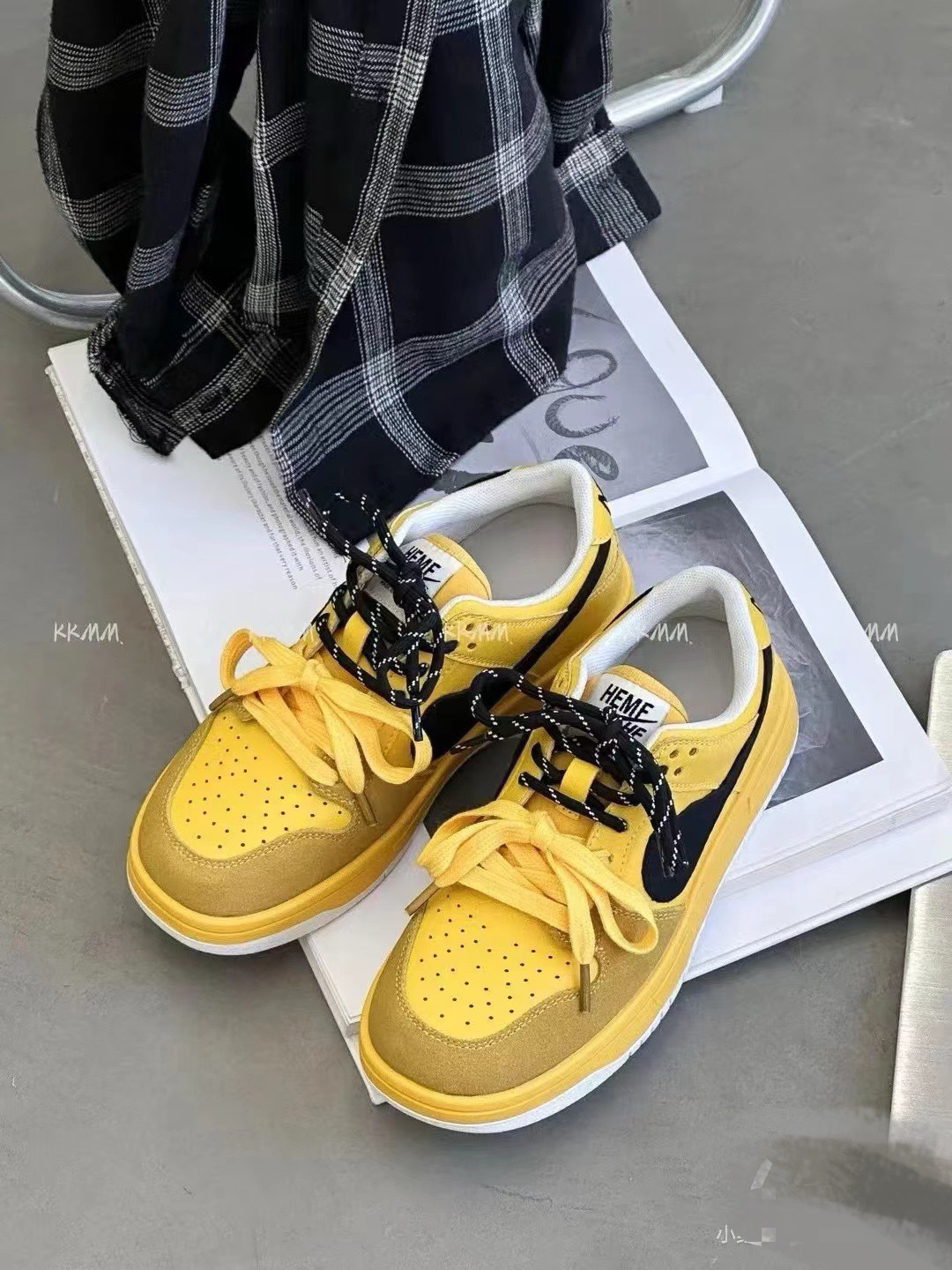 2025 Spring New Popular High-End Comfortable Thick-Soled White Sneakers For Women, Height-Increasing Platform Versatile_voghion.com