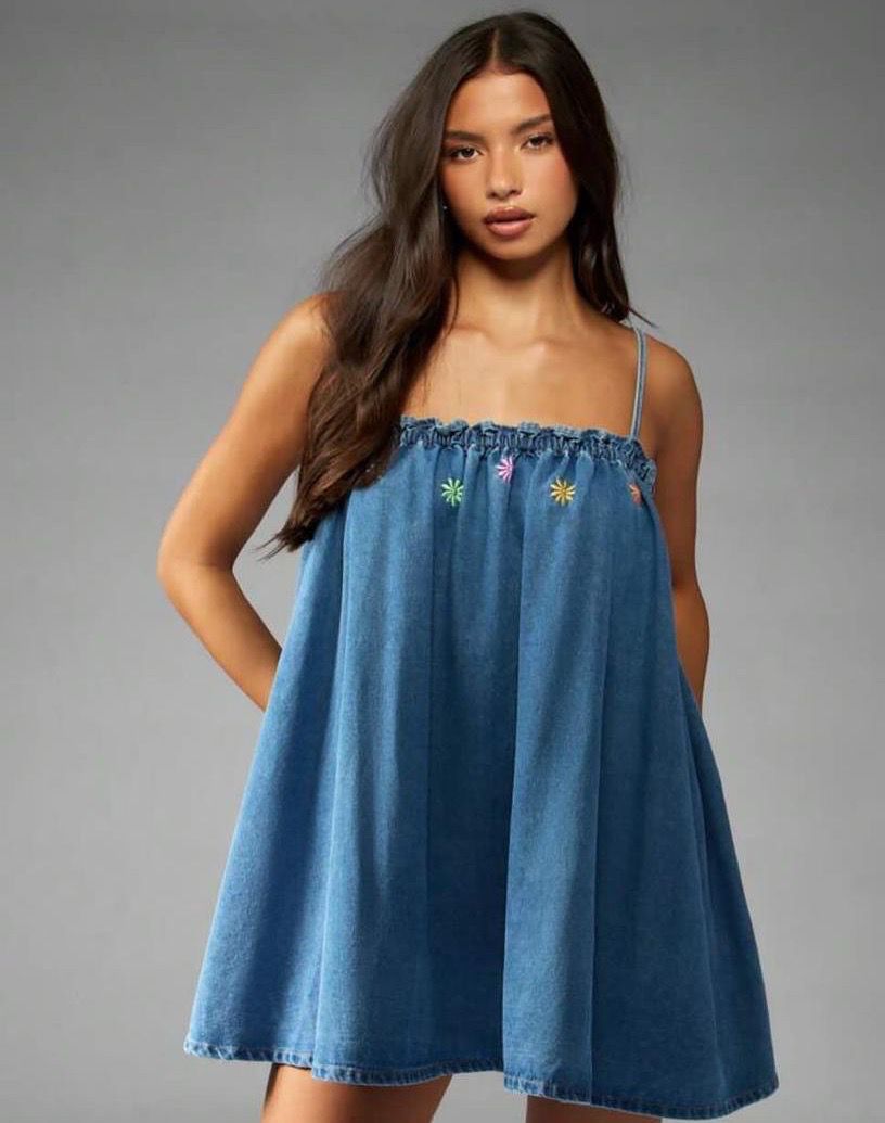 Women's Clothing Fresh Floral Embroidery Denim Suspender Dress Loose A-Line Skirt_ecoleips.com