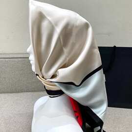 春夏韩版时尚百搭几何线条印花丝巾 外贸女士度假防晒外搭长披肩