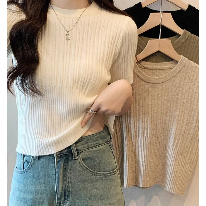 White knitted summer fitted short brand sweater, round collar