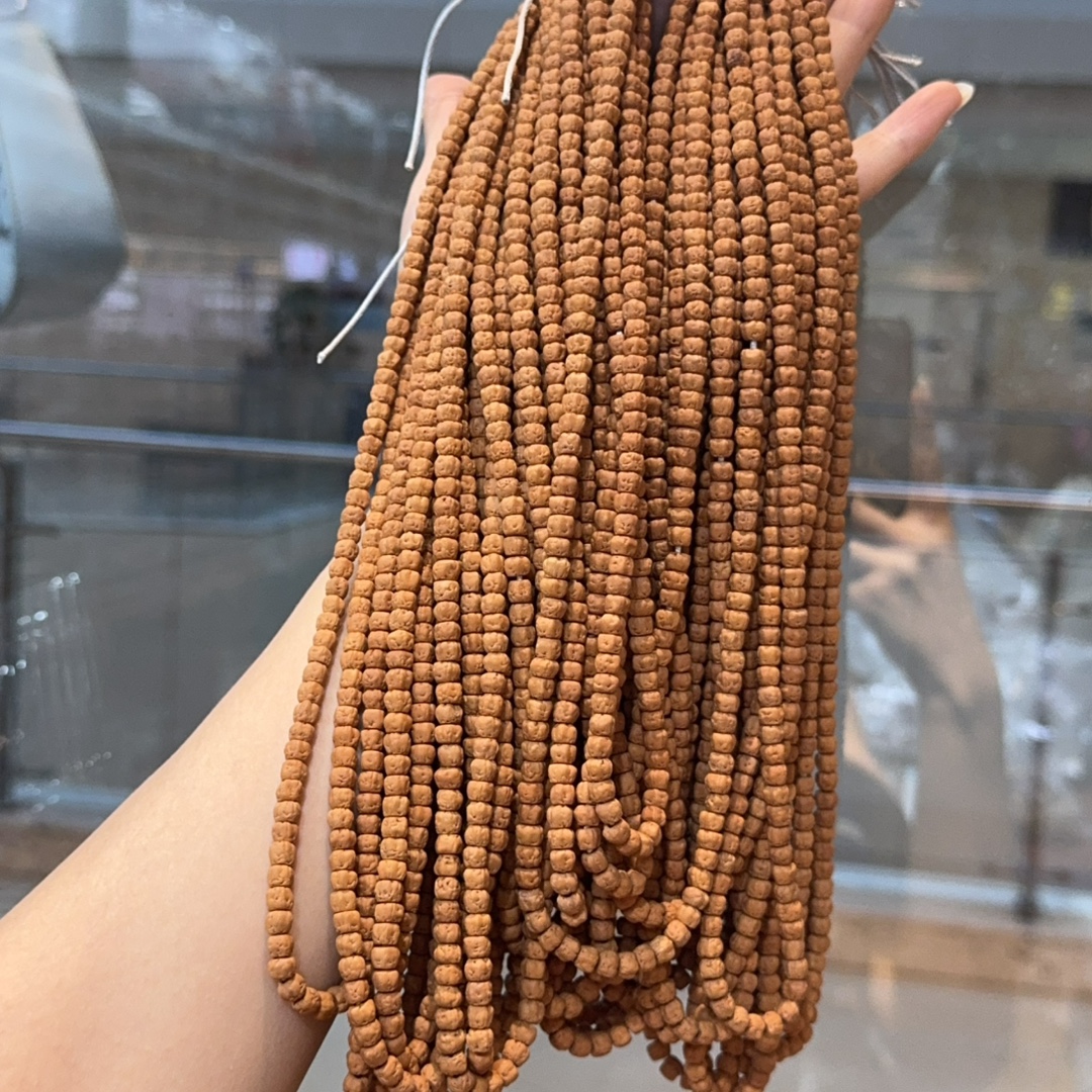 Xizang-style Buddha hand small diamond-shaped beads, semi-finished accessories for handmade DIY bracelets, necklaces, and other fashion accessories