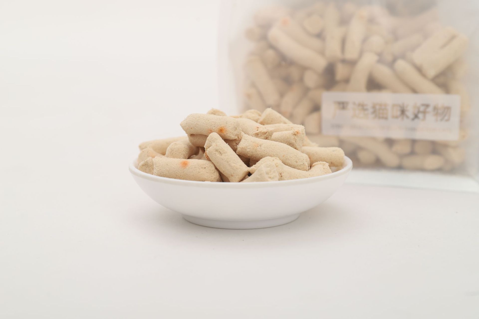 Gefriergetrocknete Rohhühnchen-Knochen-Leckerlis für Katzen – Vollwertige Ernährung zur Gewichtszunahme – Snacks für ausgewachsene Kätzchen und Hunde_voghion.com