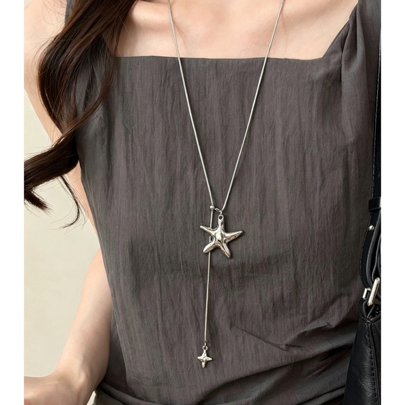 Korean-Style Metal Star Pendant Necklace for Women, Light Luxury High-End Long Pull-Out Star Tassel Sweater Chain Accessory Korean-Style Metal Star Pendant Necklace for Women, Light Luxury High-End Long Pull-Out Star Tassel Sweater Chain Accessory