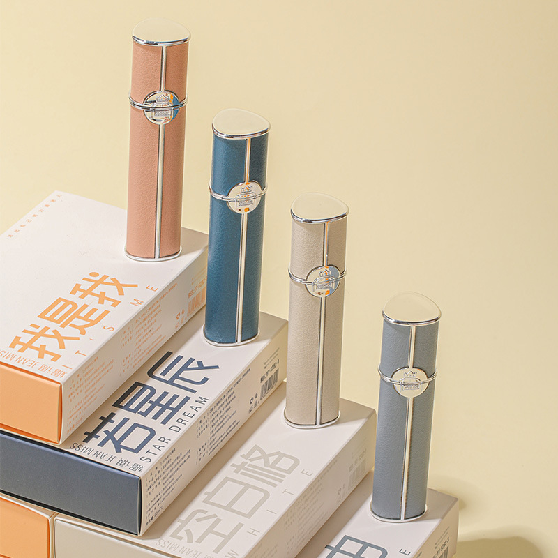 Conjunto de viagem com perfume em pele de cordeiro – 5 mini frascos de perfume em formato de tubo de ensaio com estojo de couro macio, amostrador de fragrâncias leves e portáteis para mulheres e homens._voghion.com