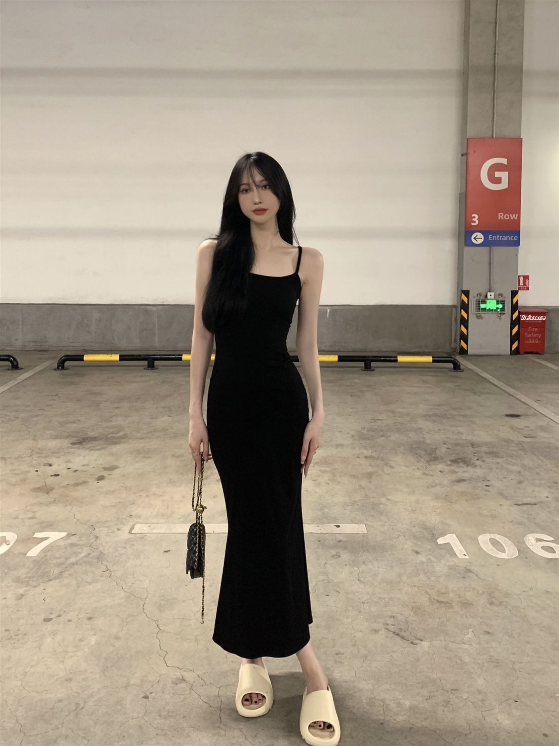 Women's Sleeveless Waist Slimming Dress Sweet Spicy Backless Suspender Short Pure Fishtail Bodycon Summer Casual Elegant Fashion_ecoleips.com